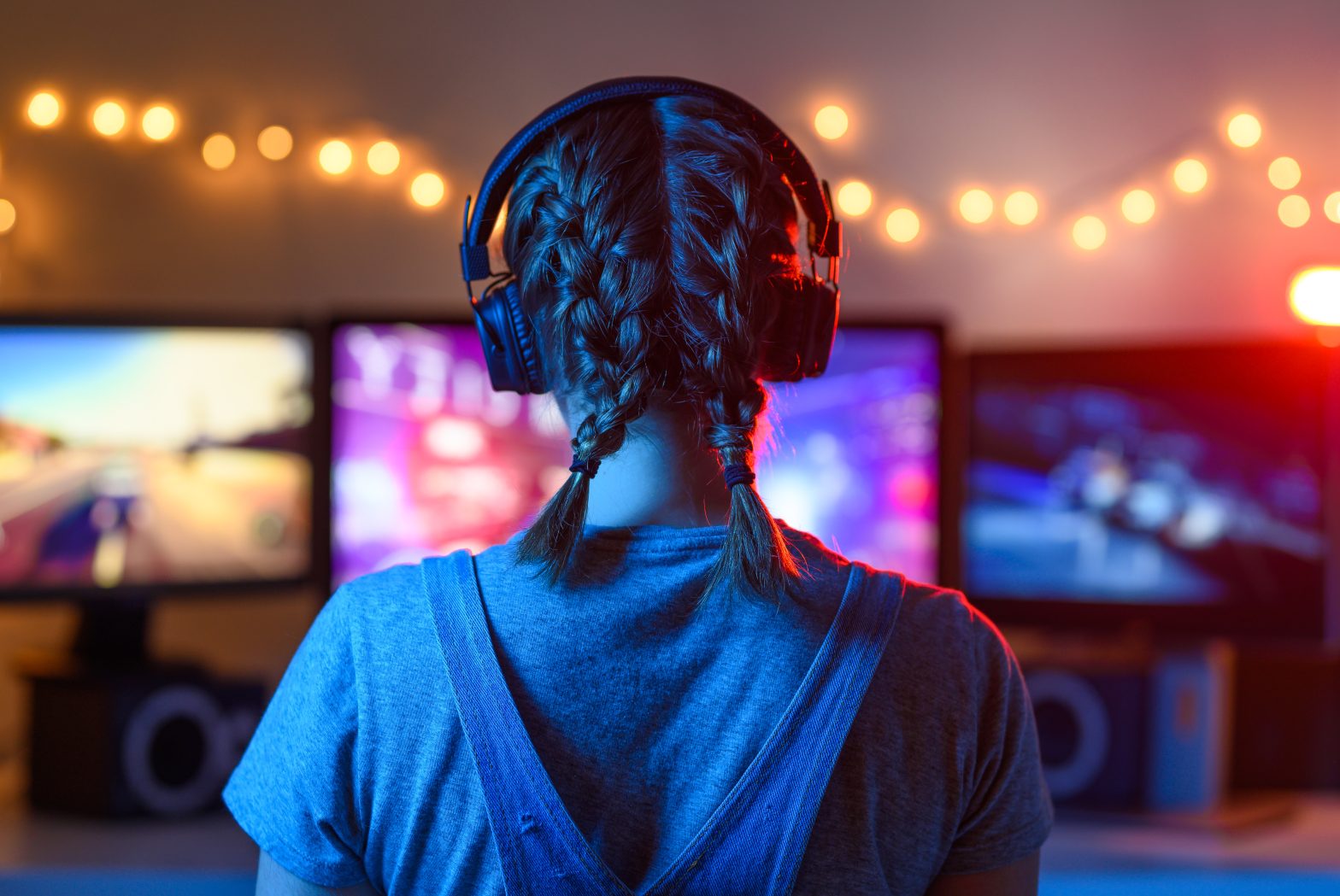 How Esports Arcades Make Gaming a Social Experience How Esports Arcades Make Gaming a Social Experience